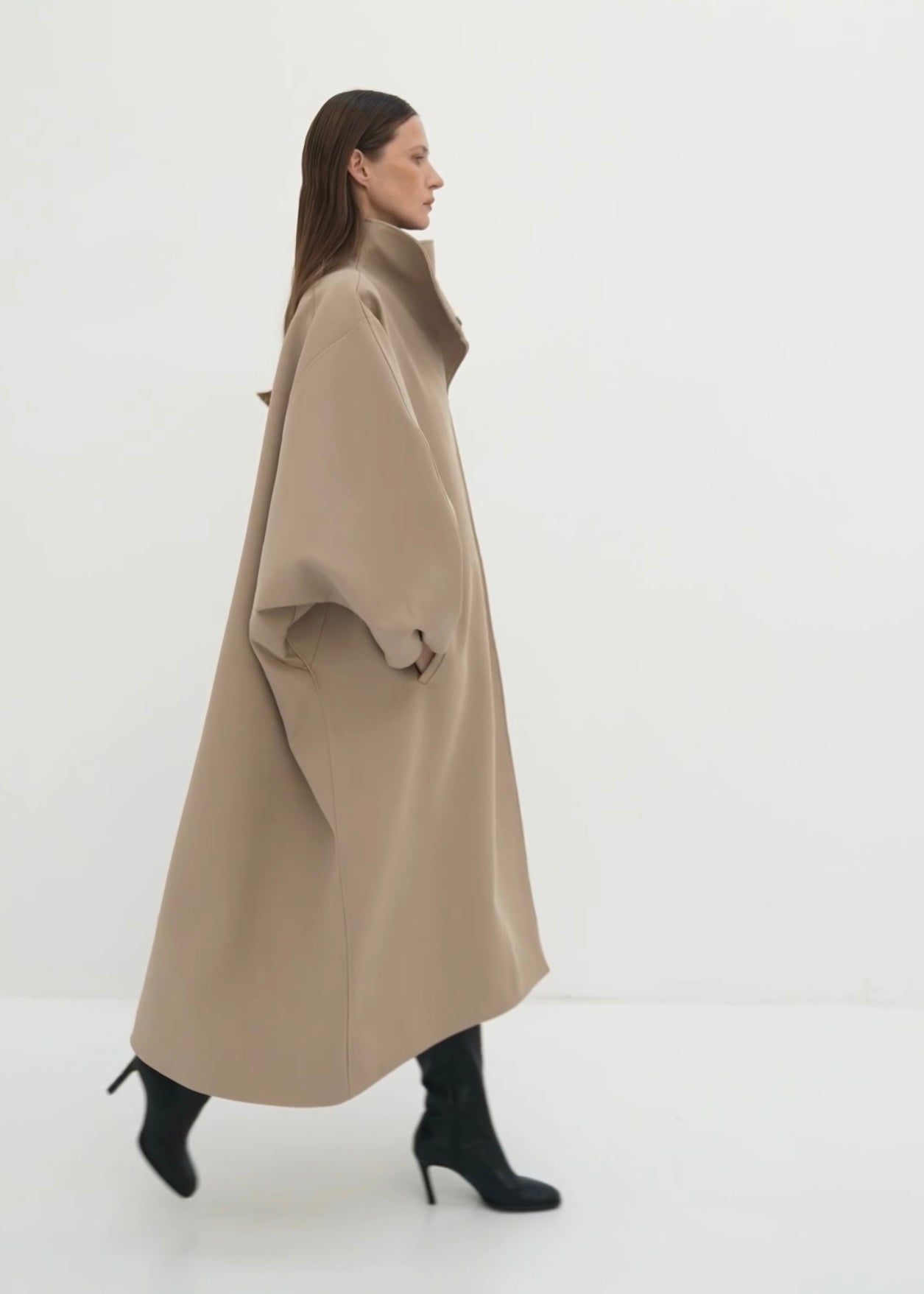 Signature Mia Coat in beige