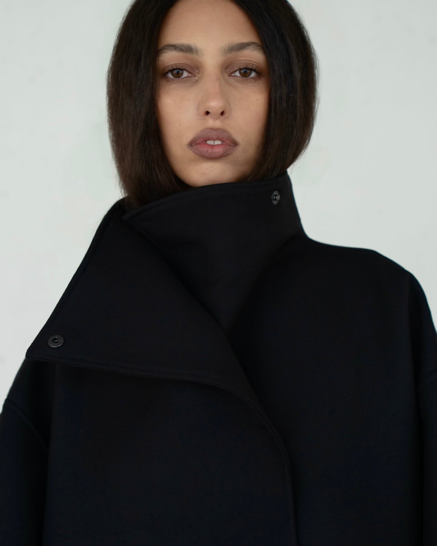 Signature Mia Coat in black - Midseason