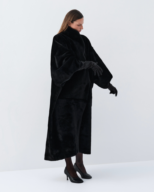 Sculpted Shearling Coat in black